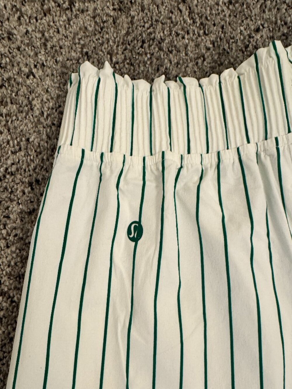 Lululemon Stretch Woven Ruffle-Waist Bermuda Shorts Green Stripe M